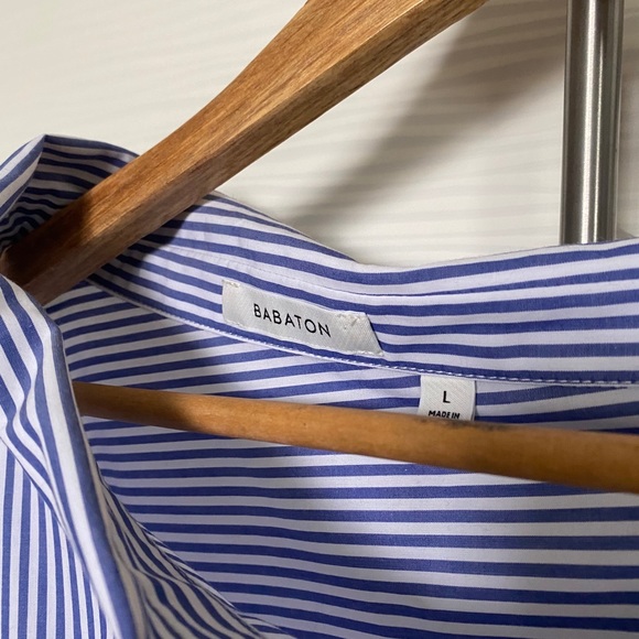 Babaton Off-shoulder Side Button Up - Picture 4 of 5